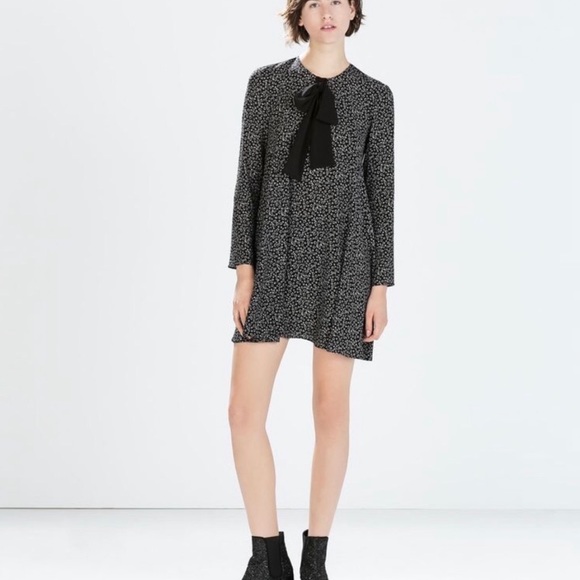 Zara Long Sleeve Mod Star Print Dress with Bow - Picture 2 of 7